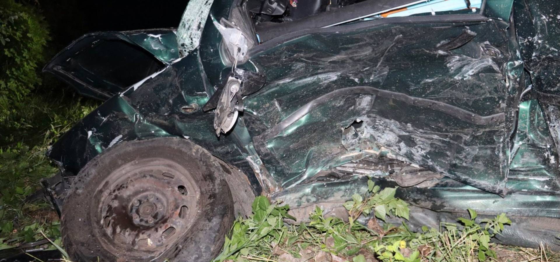 Двоє людей загинули, двоє отримали травми - наслідки жахливої ДТП в Хмільницькому районі