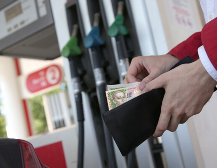 Бензин дорожчатиме: із 1 липня повертають податки на пальне. На скільки зростуть ціни