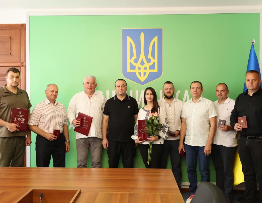 Почесними грамотами Кабміну нагороджено двох керівників із Хмільника