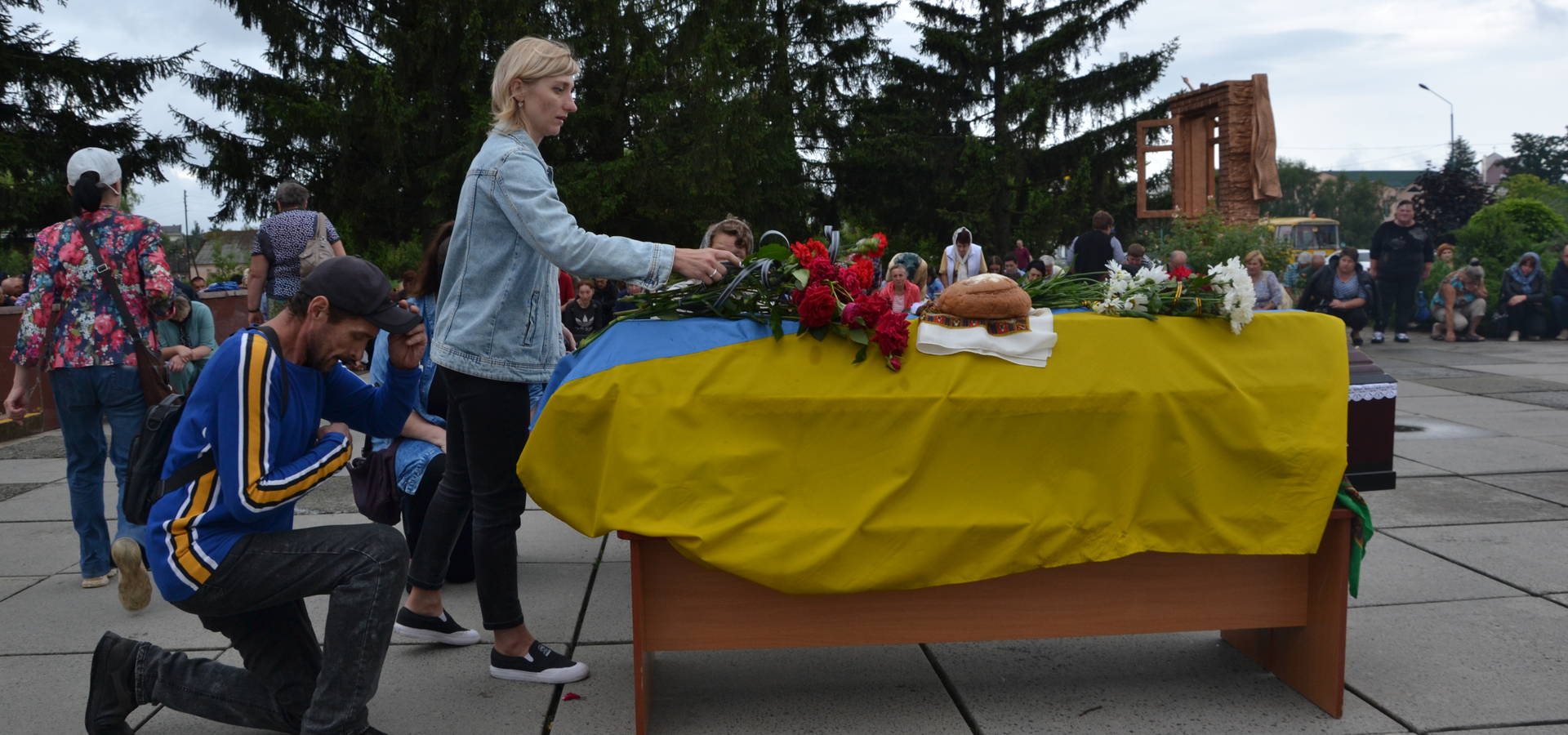 У Хмільнику попрощались з мужнім воїном  Дмитром Медвецьким