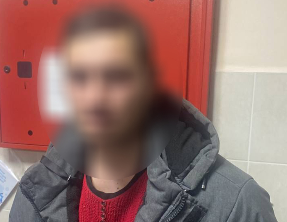 Поліція затримала чоловіка, який пограбував заправку у Хмільнику
