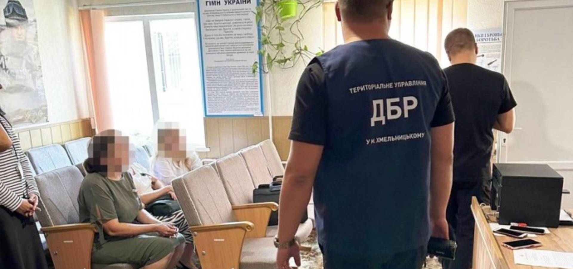 У Хмільнику викрили лікарську комісію, яка за гроші допомагала "косити" від призову