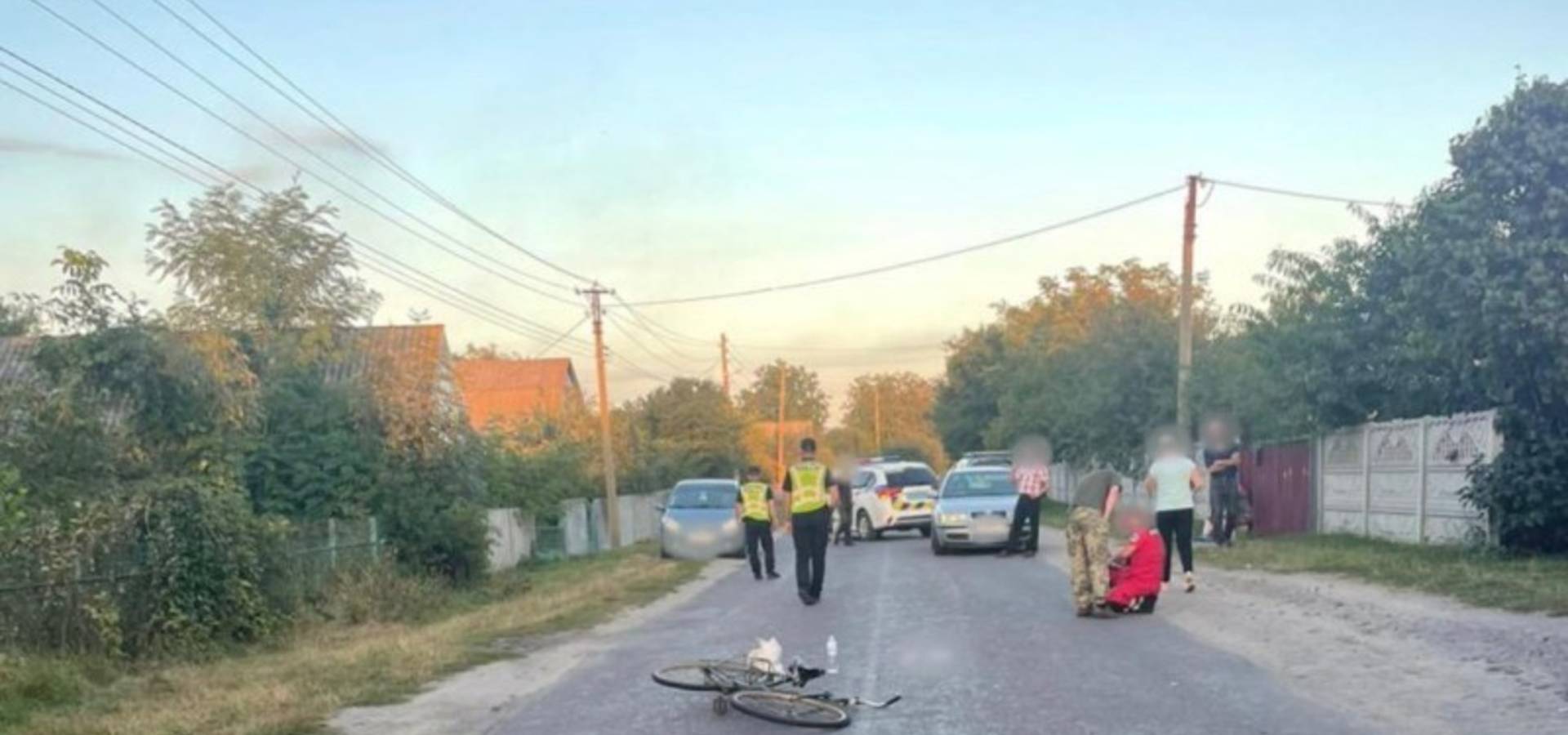 В Хмільницькому районі водійка без прав наїхала на велосипедистку