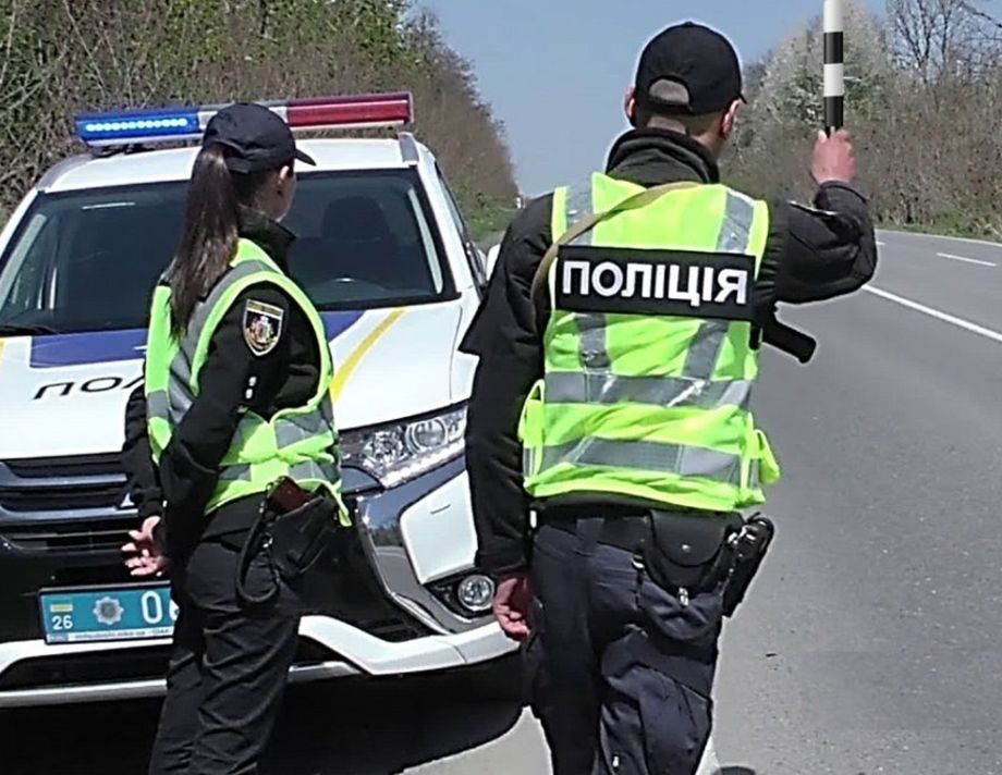 «Безпечні шляхи - осінь 2023»: у Хмільницькому районі поліцейські проводять профілактичну операцію