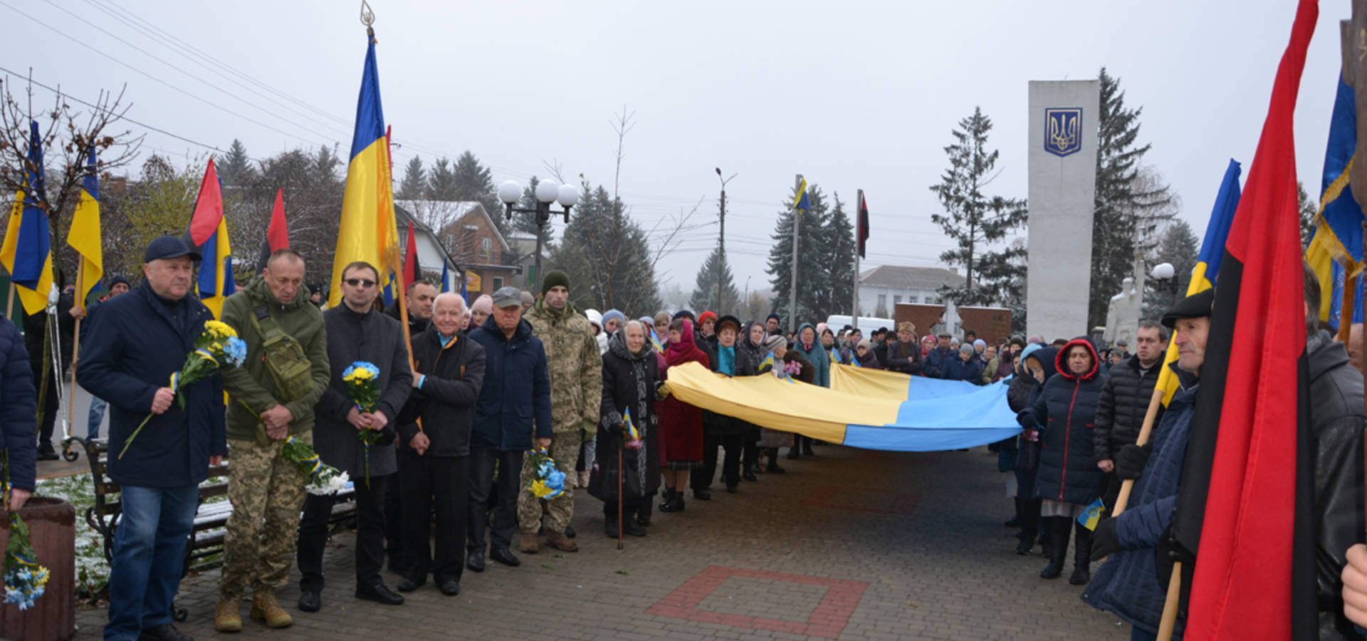 У День Гідності і Свободи в Хмільнику пройшла хода єдності