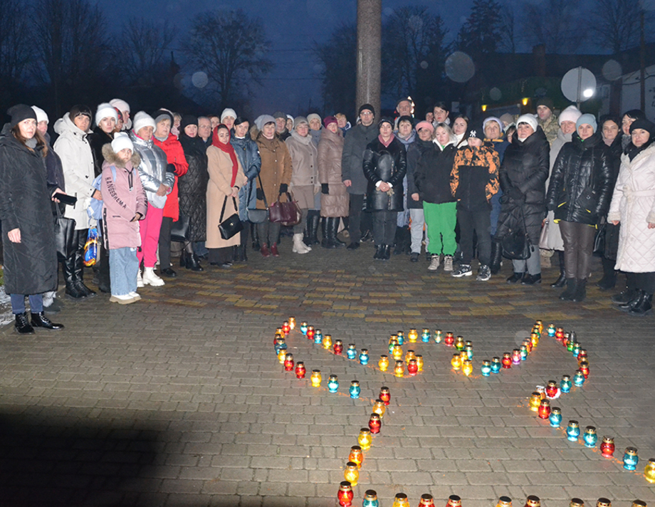 В пам'ять про Небесну Сотню в Хмільнику засвітився янгол