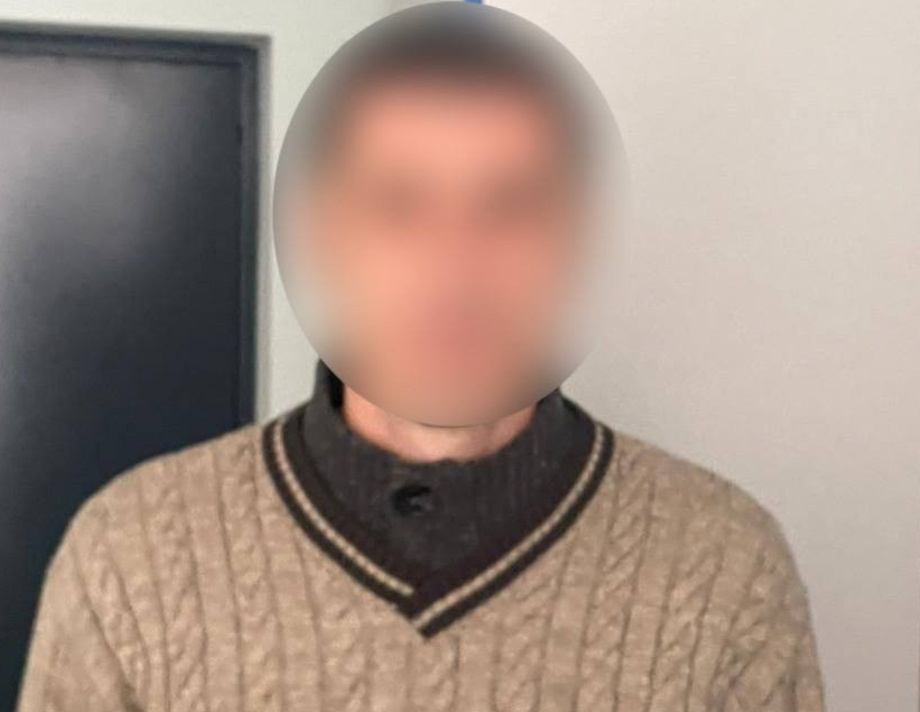 У Хмільницькому районі в продавчині викрали мобільний телефон