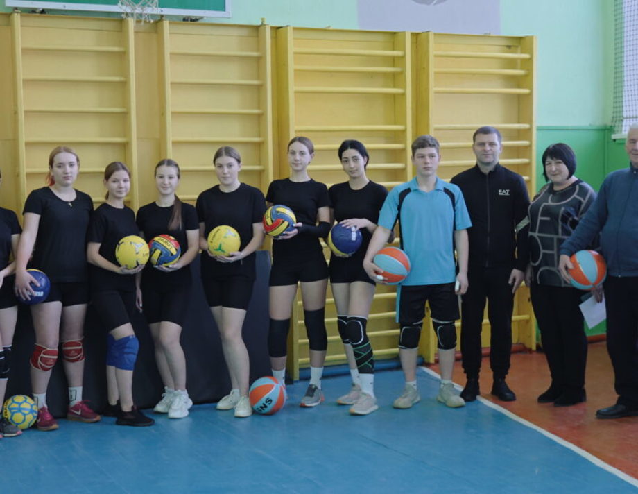 Фонд Миколи Філонова ще на рік продовжив благодійний проєкт для навчальних закладів Хмільницького району