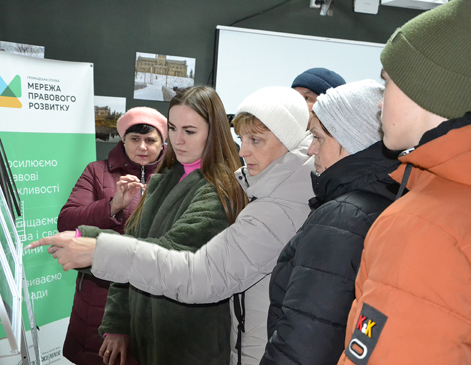 У Хмільнику відкрили виставку старовинних фотографій "Хмільник. Місто, якого не знаєш"