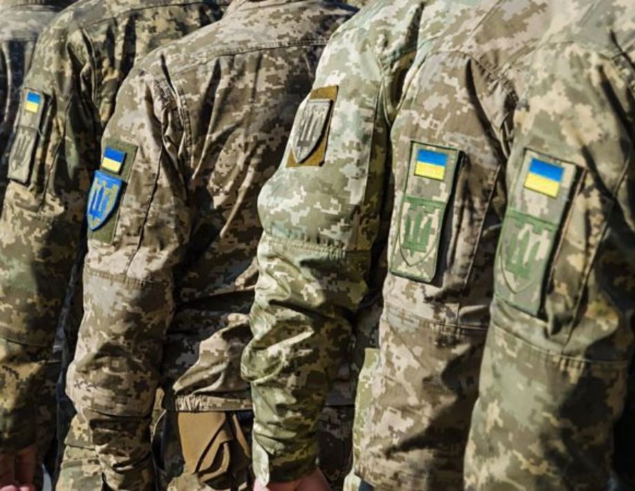 В Україні знову продовжили воєнний стан і мобілізацію