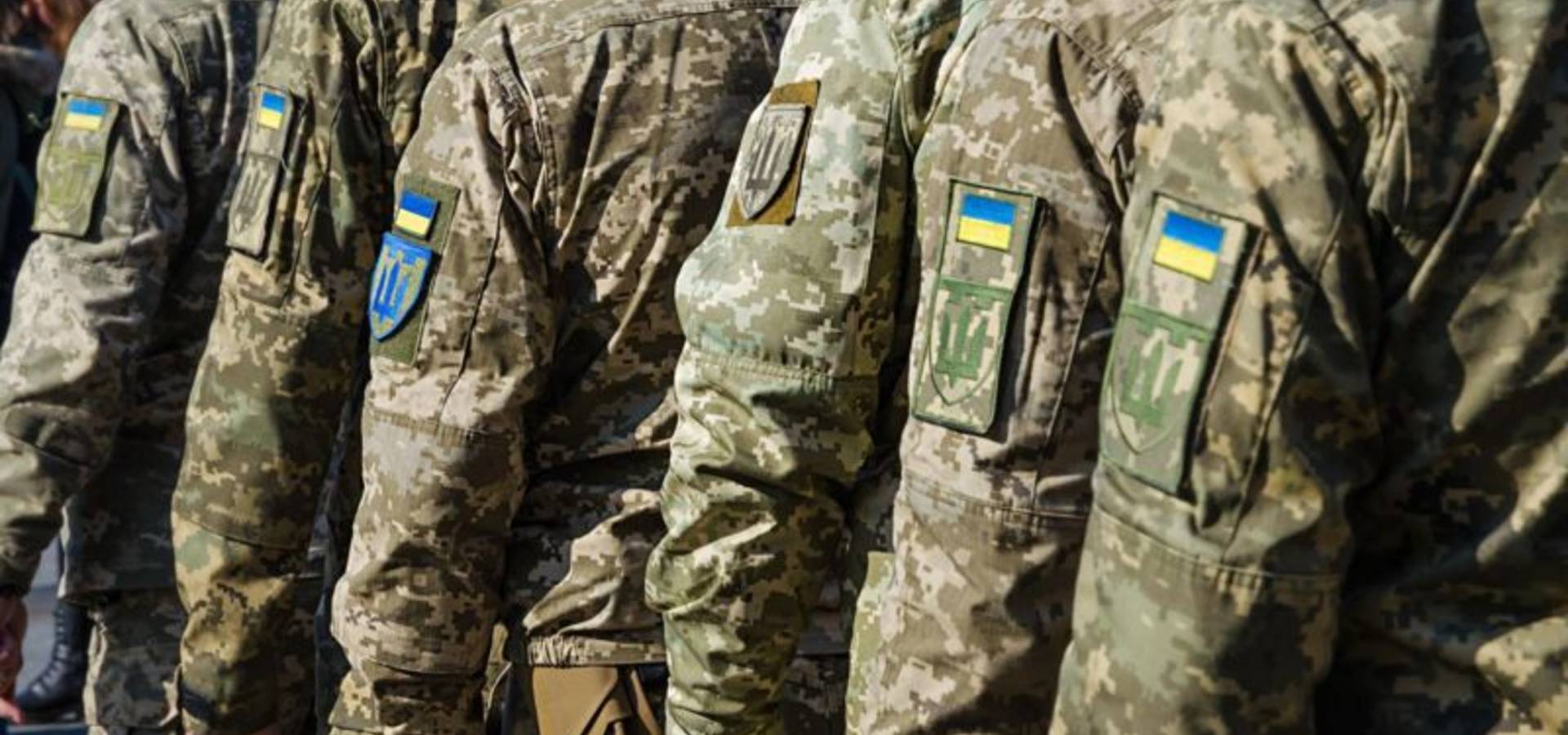 В Україні знову продовжили воєнний стан і мобілізацію