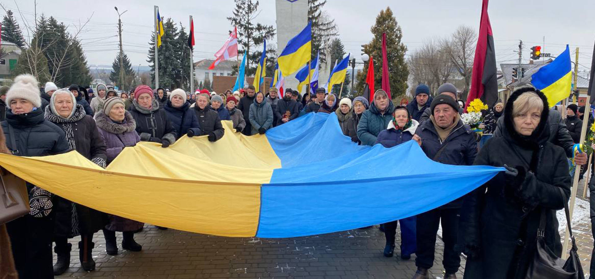 У Хмільнику вшанували памʼять Героїв Небесної Сотні