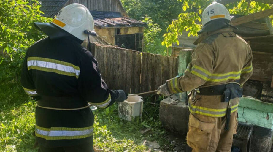 Трагедія на Вінниччині. Чоловік і жінка впали у 8-метровий колодязь