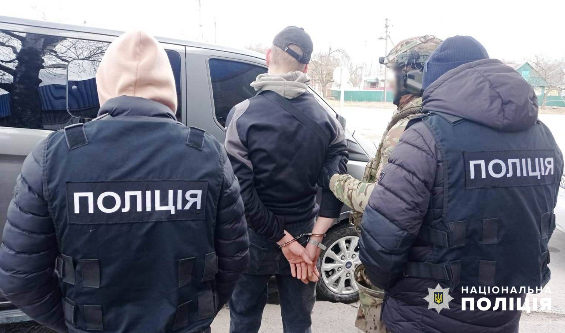 В Хмільницькому районі затримали чоловіка, який торгував гранатами та набоями
