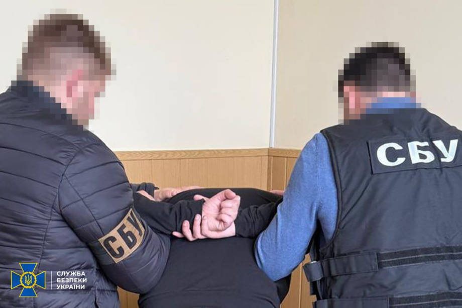 СБУ запобігла терактам у Вінниці! Агени ГРУ мали підірвати авто військового і будівлю поліції
