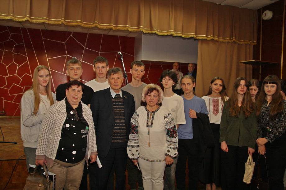 «Право на безсмертя»: у Хмільнику презентували книгу пам’яті про Героїв громади
