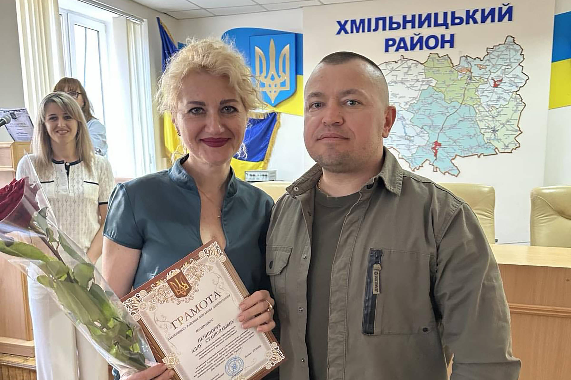 У Хмільнику привітали державних службовців із професійним святом