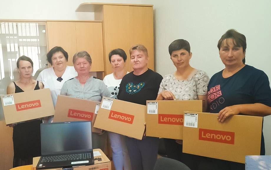 "Хмільницький центр первинної медико-санітарної допомоги"  отримав 8 ноутбуків від міжнародної організації PATH