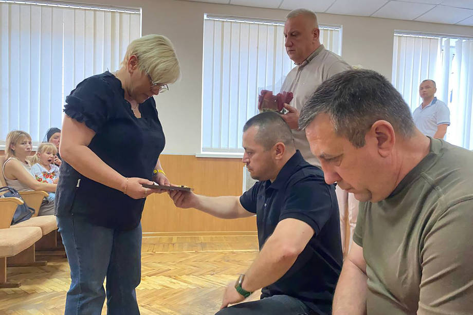 У Хмільнику вручили нагороди родинам дев'яти полеглих захисників України