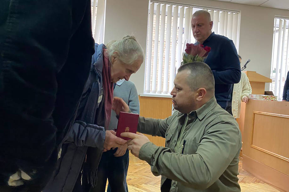 У Хмільнику родинам полеглих за Україну захисників вручили нагороди