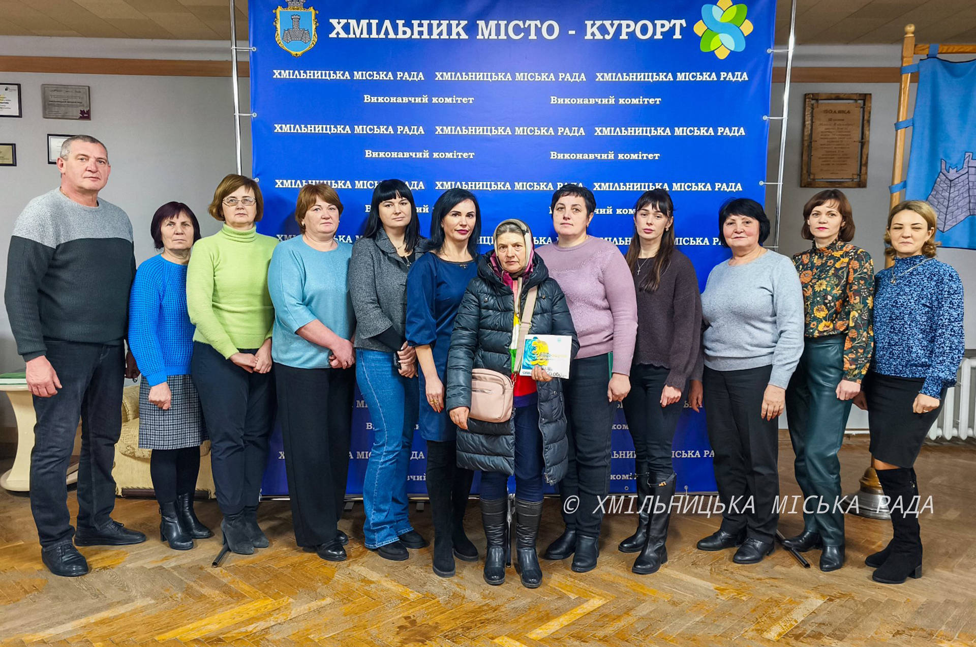 Працівники міської ради допомогли закрити збір на автомобіль для наших десантників