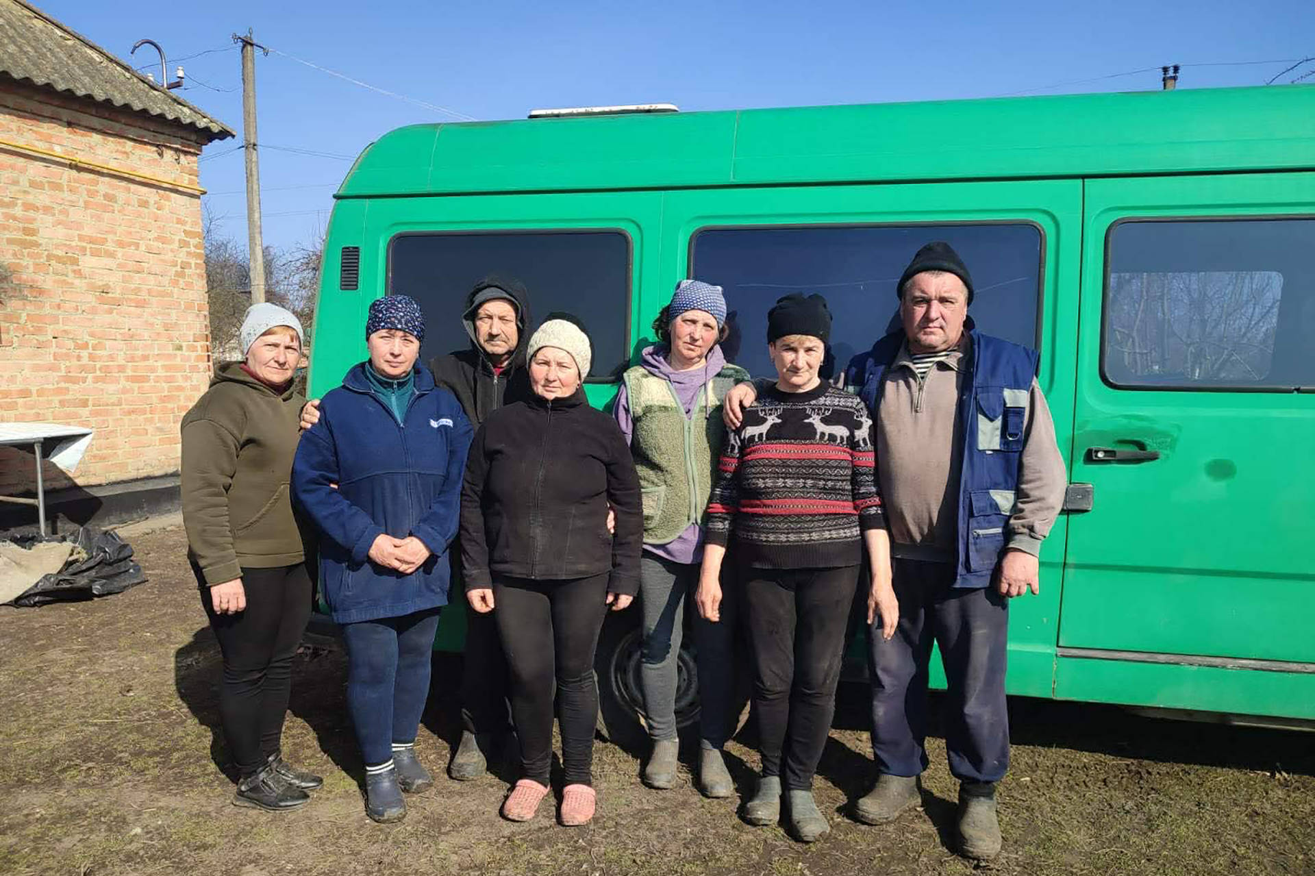  Жителі села Терешпіль зібрали допомогу для військових
