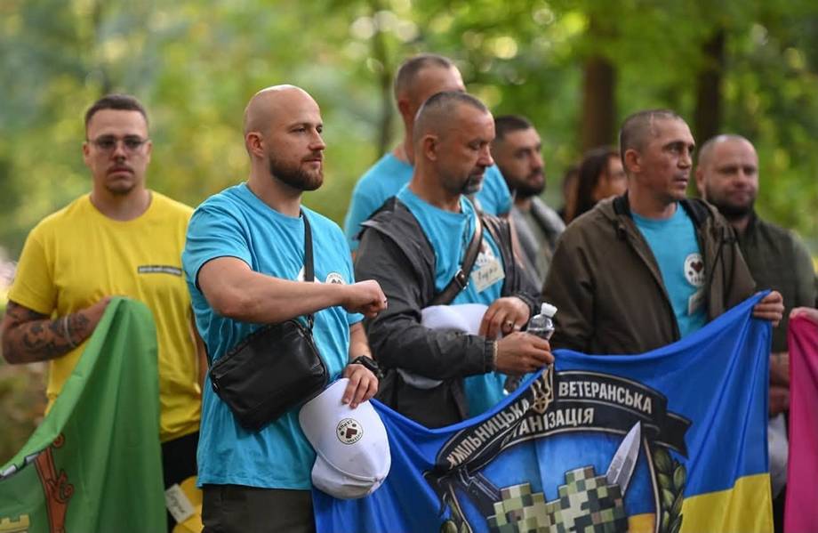 Ветерани Хмільницької громади вдруге змагалися на всеукраїнському Кубку з петанку